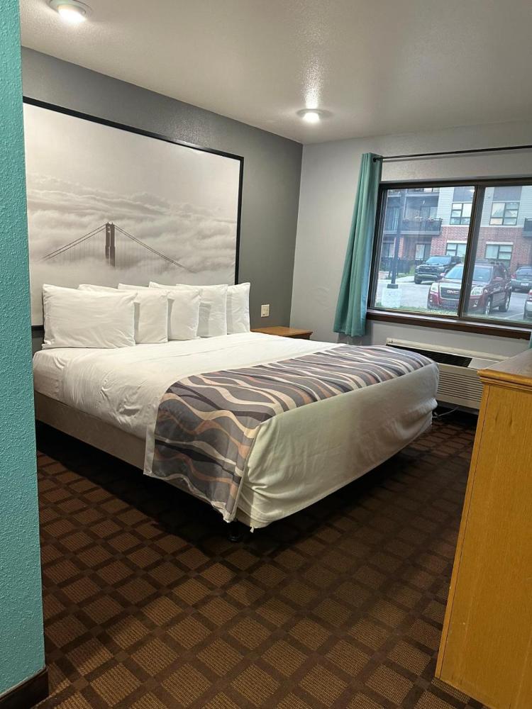 Standard Single Room interior
